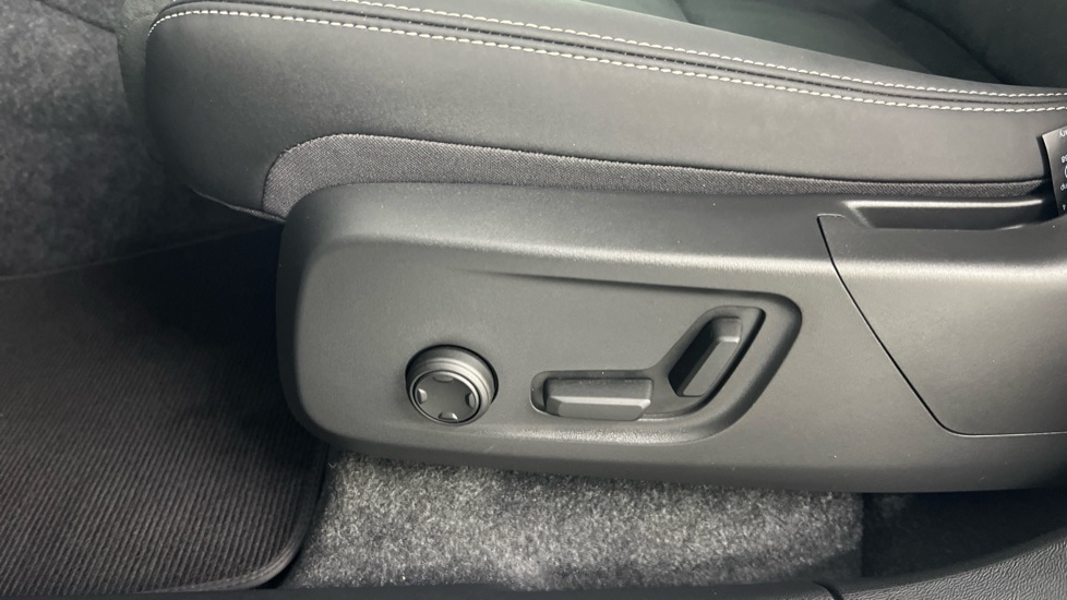 Used Volvo XC40 2024 for sale - 77244675: Photo 39