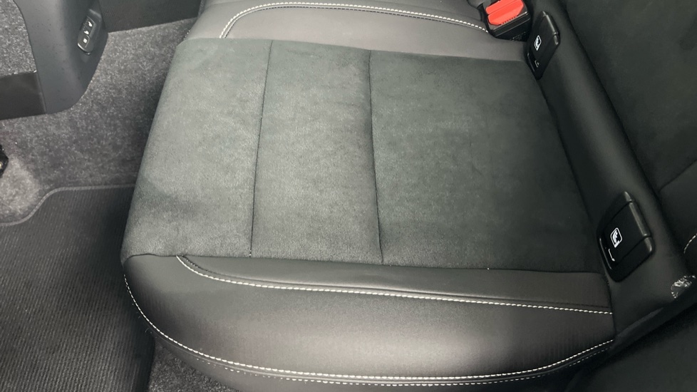 Used Volvo XC40 2024 for sale - 77244675: Photo 46