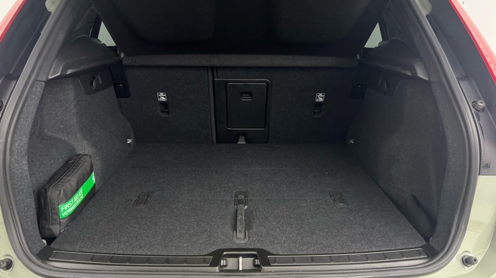 Used Volvo XC40 2024 for sale - 77244675: Photo 53