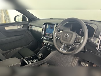 Used Volvo XC40 2025 for sale - 78617928: Photo