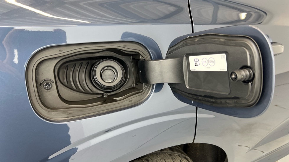 Used Volvo XC60 2023 for sale - 76750173: Photo 16