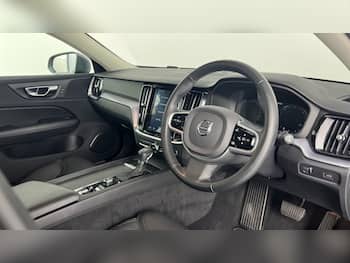 Used Volvo V60 2019 for sale - 79688640: Photo