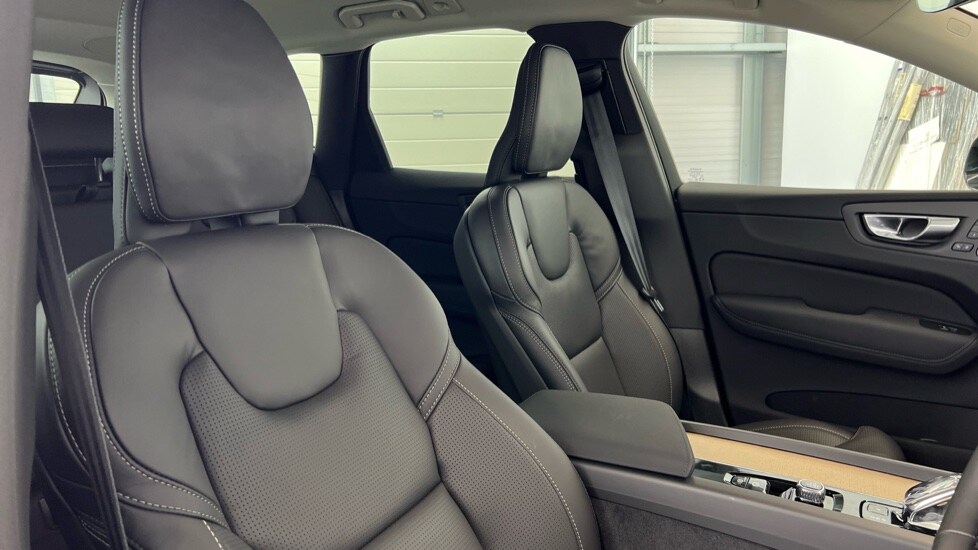 Used Volvo XC60 2026 for sale - 77648095: Photo 31