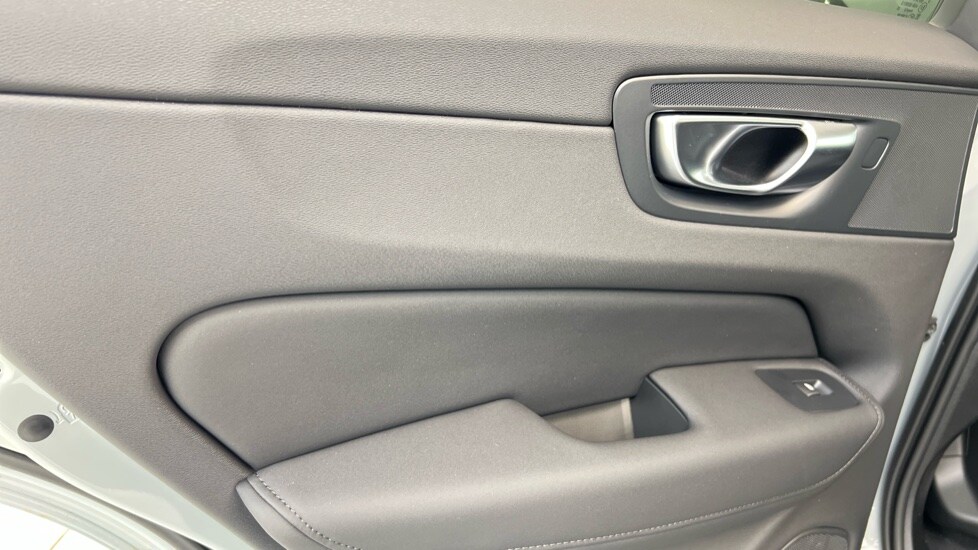 Used Volvo XC60 2026 for sale - 77648095: Photo 47