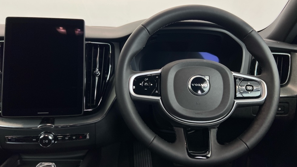 Used Volvo XC60 2025 for sale - 77519028: Photo 10