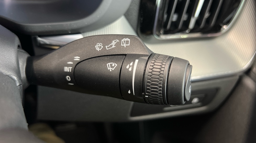 Used Volvo XC60 2025 for sale - 77519028: Photo 23