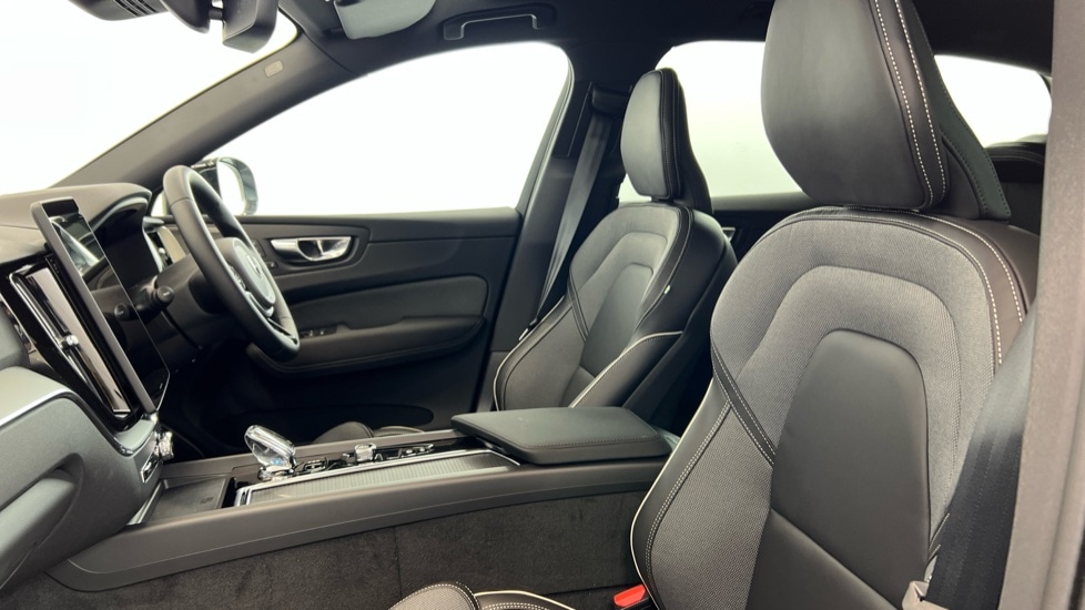Used Volvo XC60 2025 for sale - 77519028: Photo 36