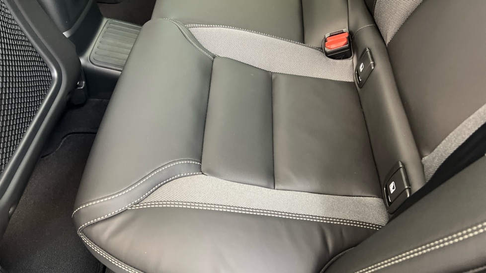 Used Volvo XC60 2025 for sale - 77519028: Photo 43