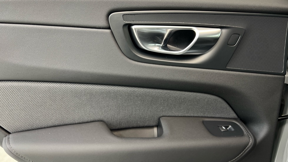 Used Volvo XC60 2025 for sale - 77519028: Photo 44