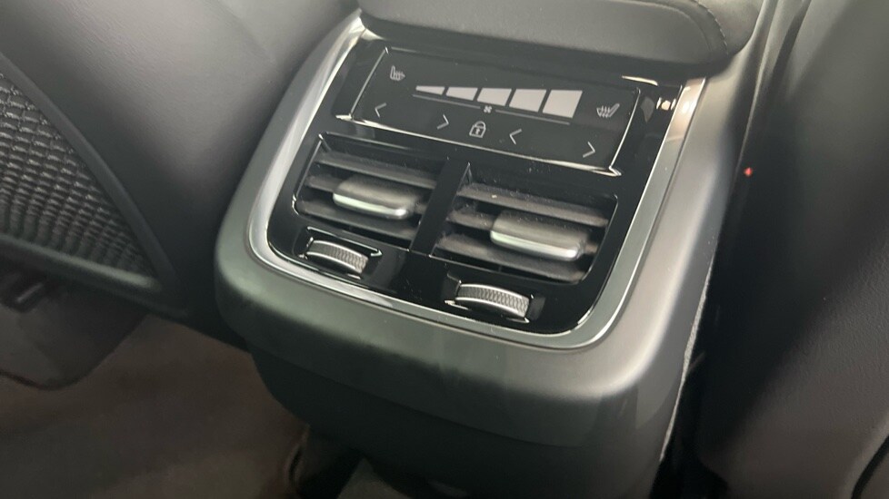 Used Volvo XC60 2025 for sale - 77576383: Photo 14