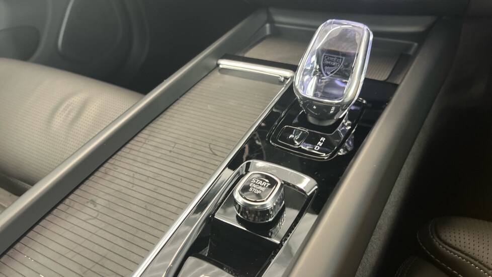 Used Volvo XC60 2025 for sale - 77576383: Photo 25