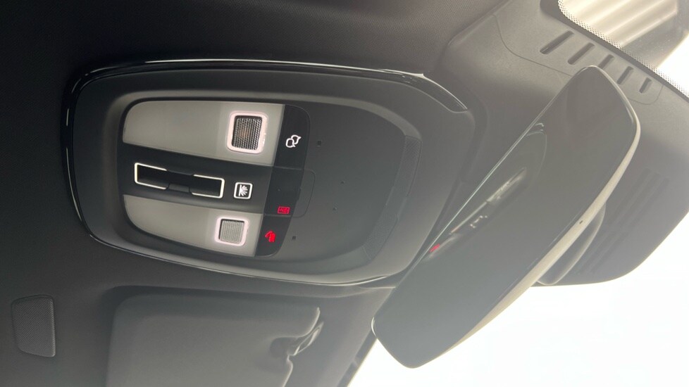 Used Volvo XC60 2025 for sale - 77576383: Photo 28