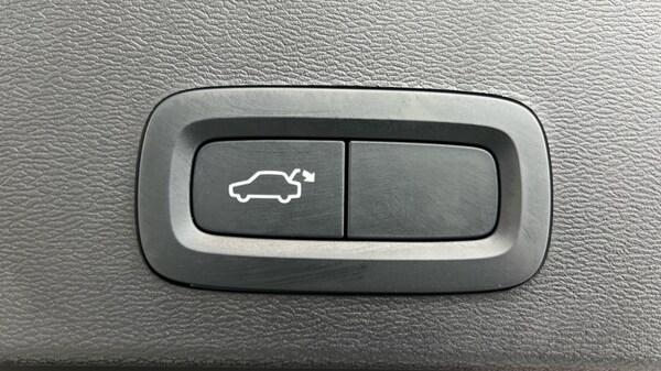 Used Volvo XC40 2022 for sale - 76191186: Photo 35