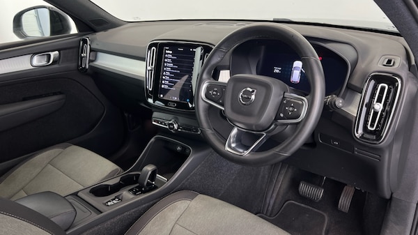 Used Volvo XC40 2022 for sale - 76191186: Photo 4