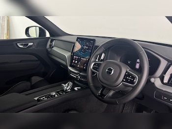 Used Volvo XC60 2025 for sale - 78472587: Photo