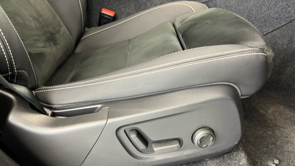 Used Volvo C40 2023 for sale - 77099047: Photo 30