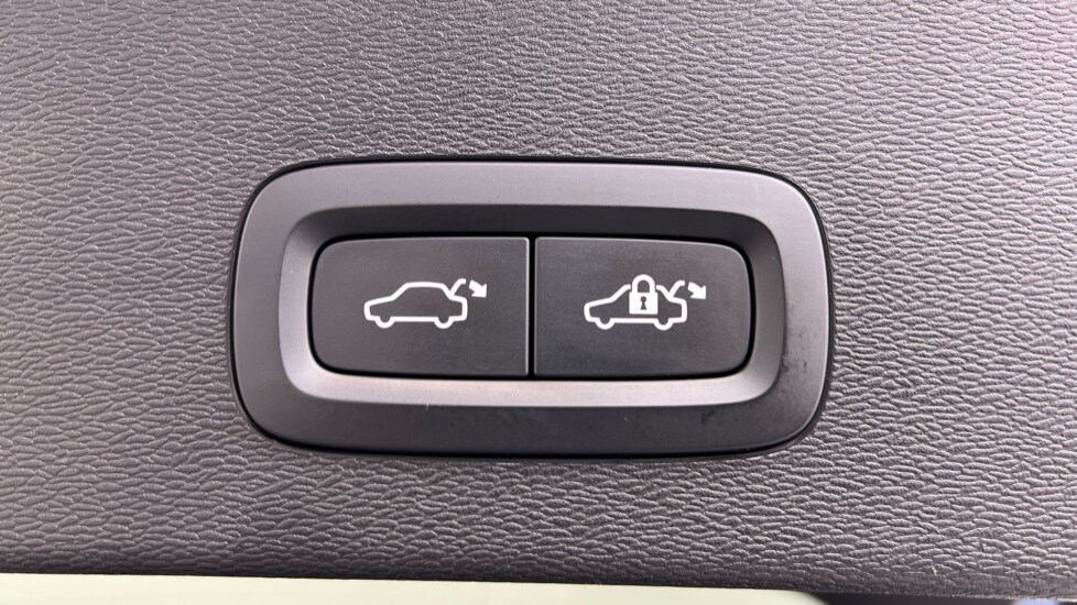 Used Volvo C40 2023 for sale - 77099047: Photo 34