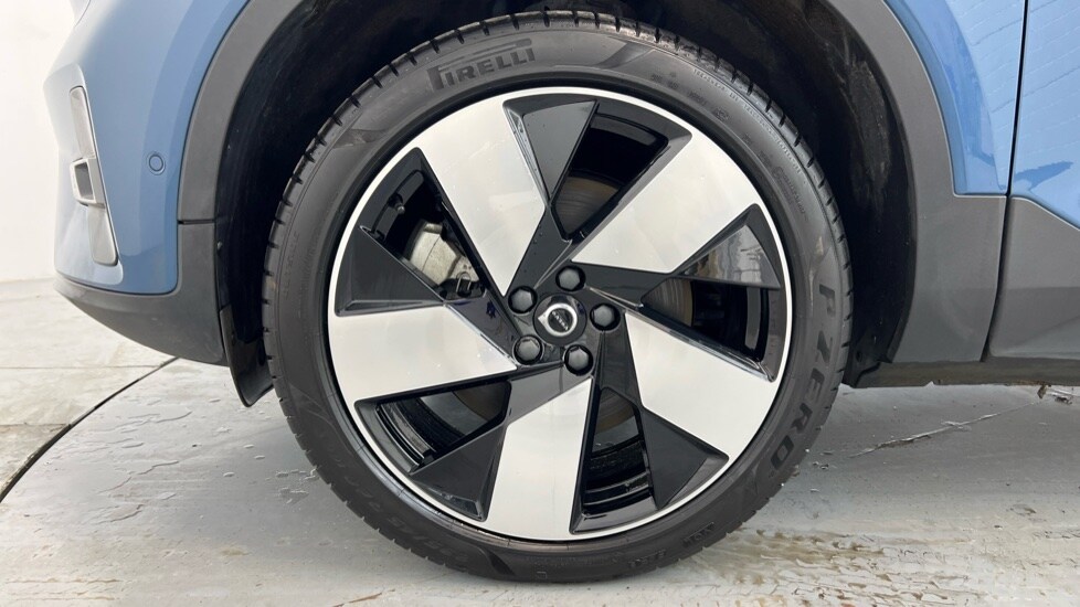 Used Volvo C40 2023 for sale - 77099047: Photo 40