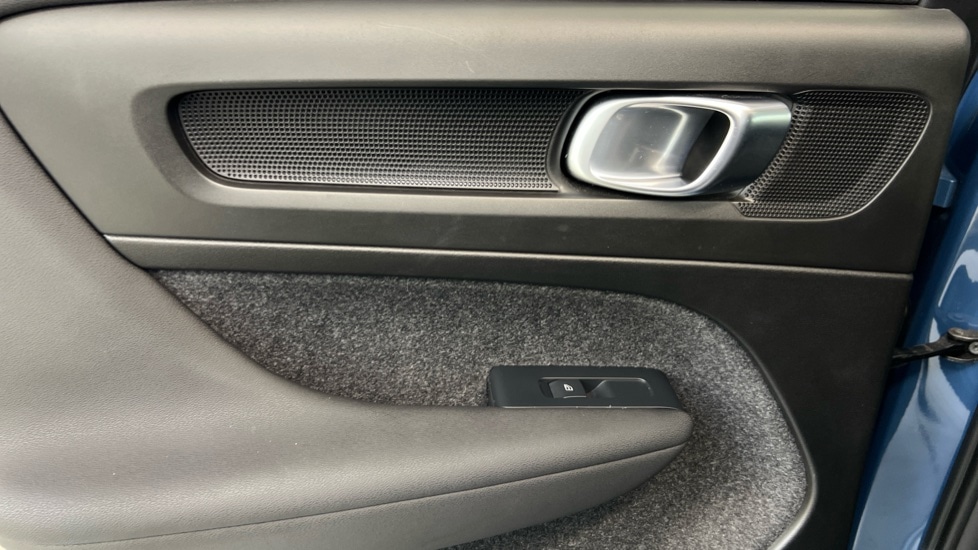 Used Volvo C40 2023 for sale - 77099047: Photo 44