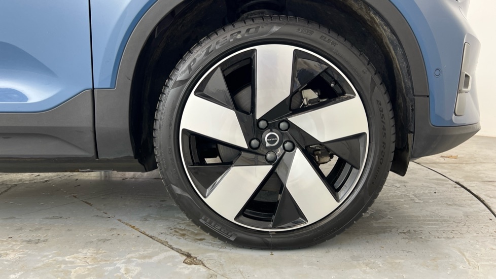 Used Volvo C40 2023 for sale - 77099047: Photo 9