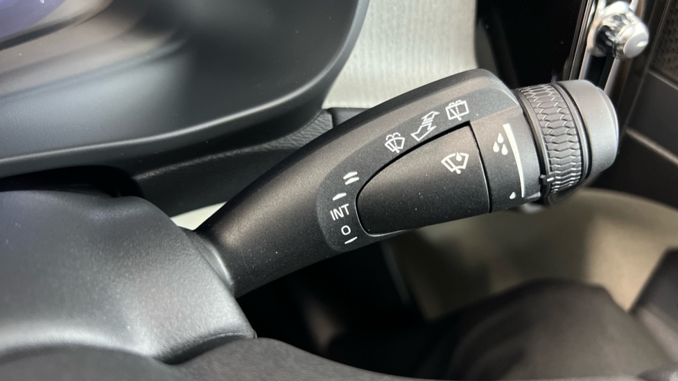 Used Volvo XC40 2024 for sale - 76033811: Photo 23