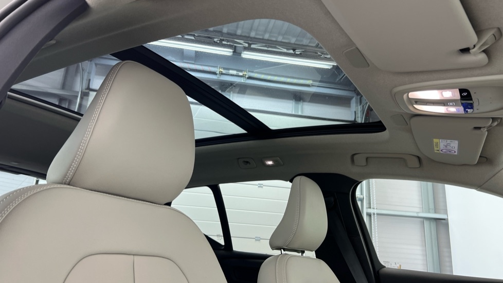 Used Volvo XC40 2024 for sale - 76033811: Photo 31