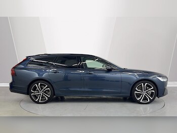 Used Volvo V90 2025 for sale - 77307421: Photo