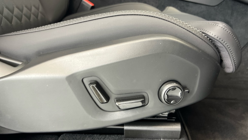 Used Volvo XC90 2025 for sale - 77638186: Photo 29