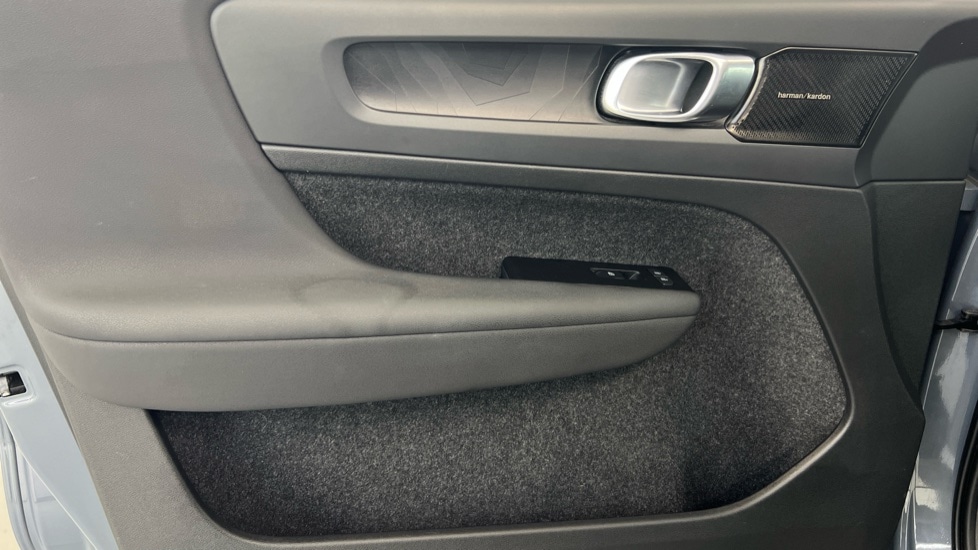 Used Volvo C40 2022 for sale - 78022227: Photo 41