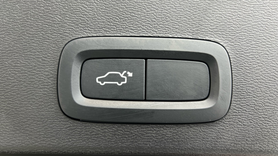 Used Volvo XC40 2022 for sale - 76501446: Photo 35