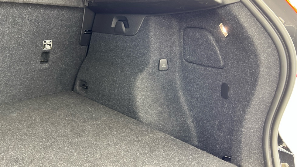 Used Volvo XC40 2022 for sale - 76501446: Photo 39