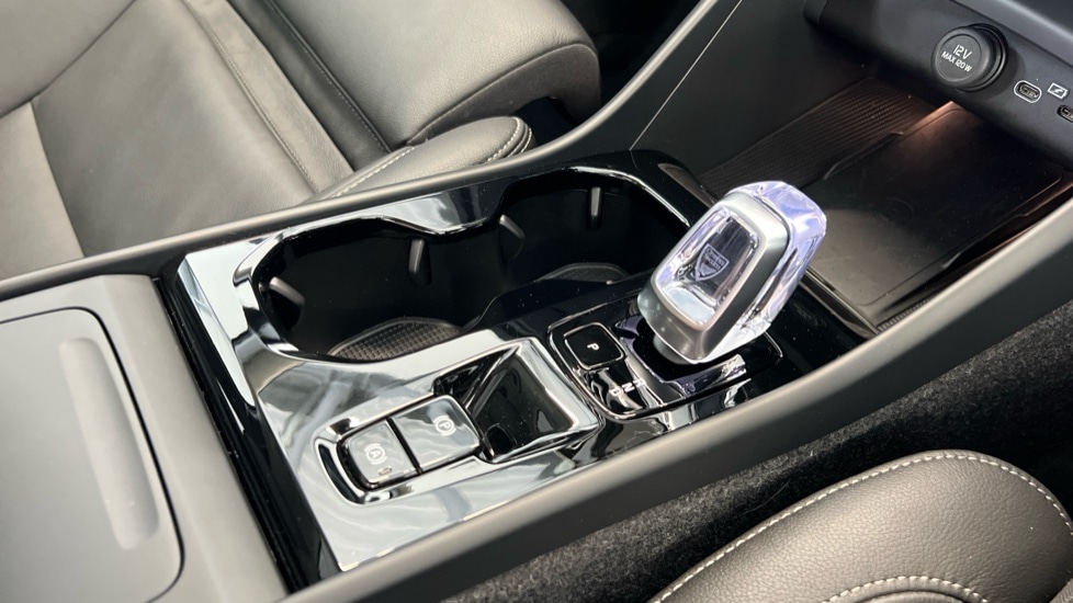 Used Volvo XC40 2024 for sale - 77942072: Photo 14