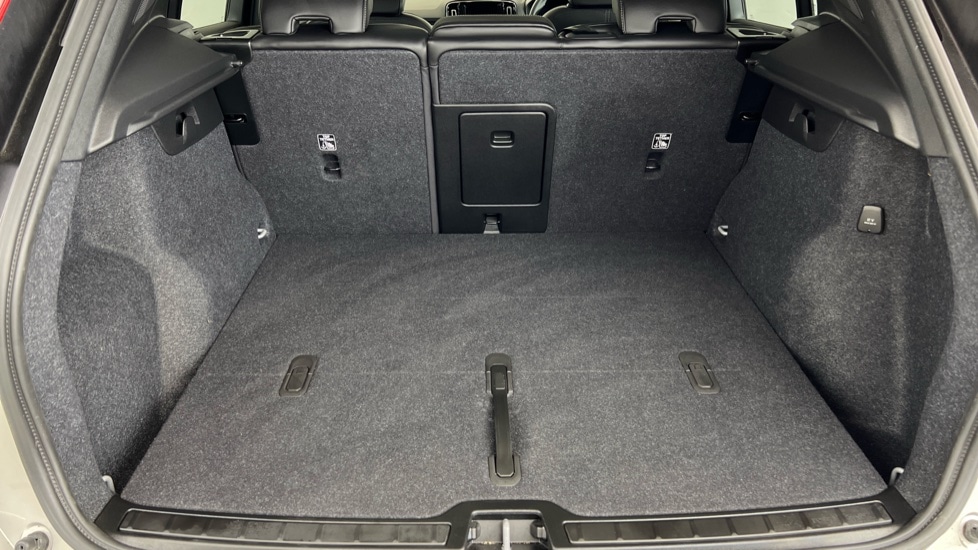 Used Volvo XC40 2024 for sale - 77942072: Photo 17