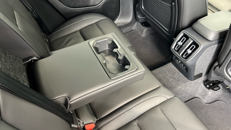 Used Volvo XC40 2024 for sale - 77942072: Photo 26