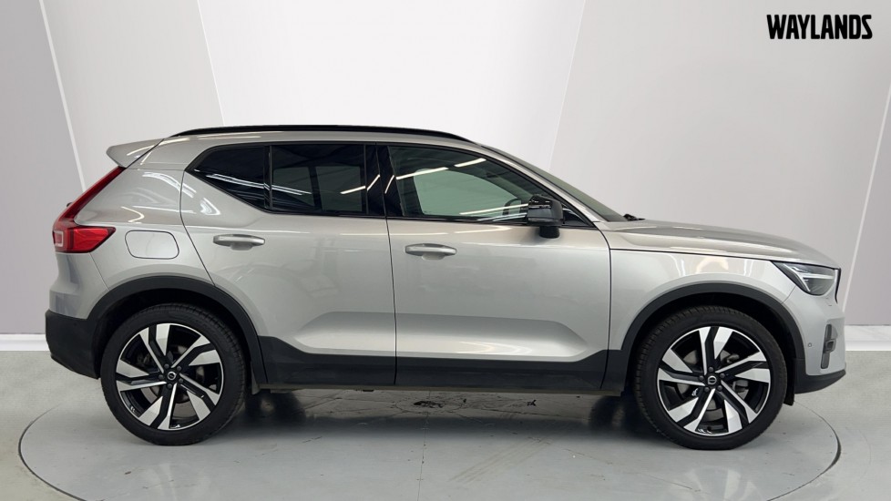 Used Volvo XC40 2024 for sale - 77942072: Photo 3