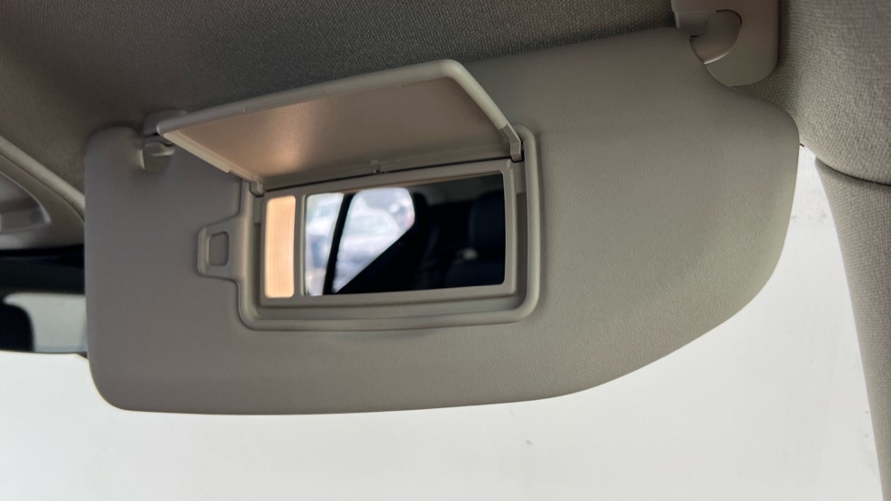 Used Volvo XC40 2024 for sale - 77942072: Photo 50