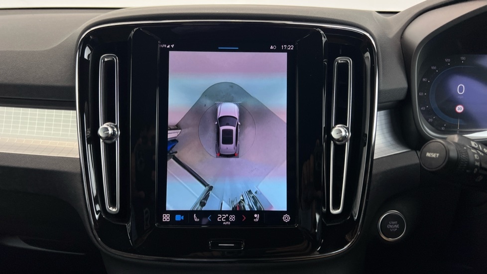 Used Volvo XC40 2023 for sale - 76540030: Photo 19