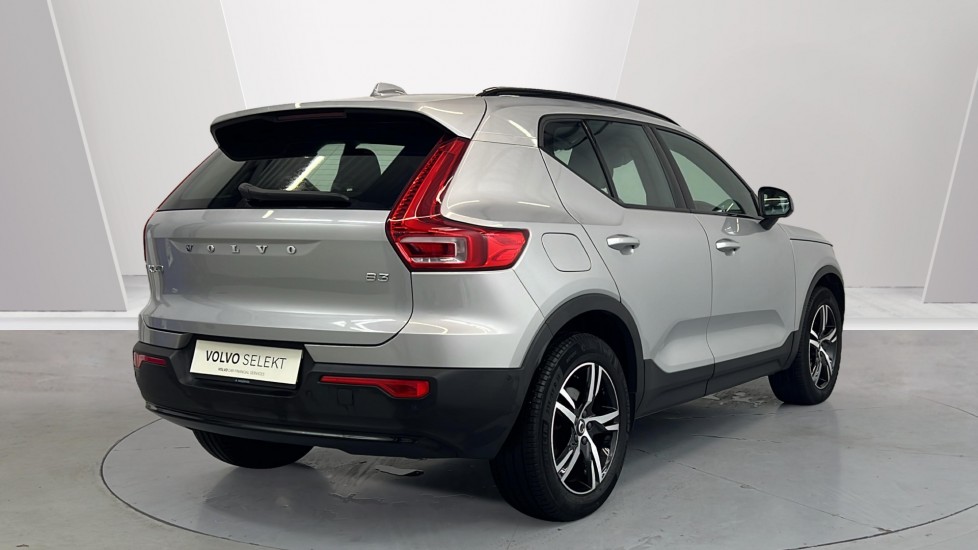 Used Volvo XC40 2023 for sale - 76540030: Photo 2
