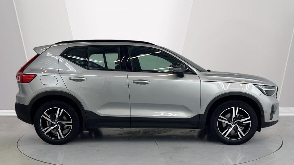 Used Volvo XC40 2023 for sale - 76540030: Photo 3
