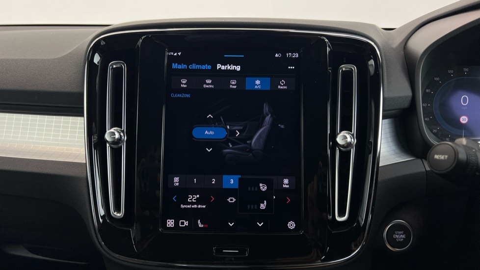 Used Volvo XC40 2023 for sale - 76540030: Photo 41