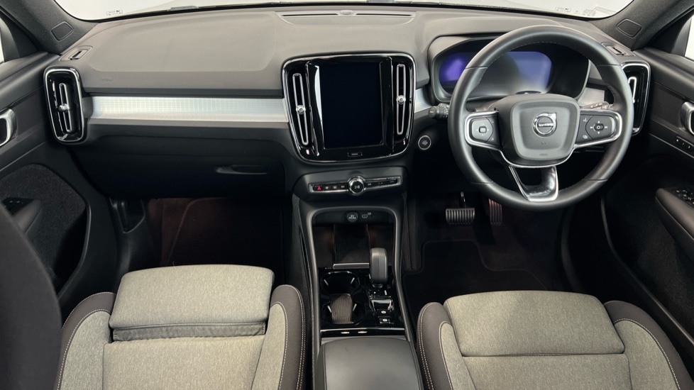 Used Volvo XC40 2023 for sale - 76540030: Photo 5