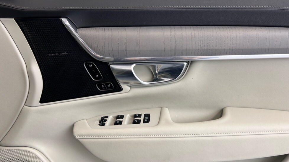 Used Volvo V90 2024 for sale - 76161201: Photo 29