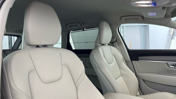 Used Volvo V90 2024 for sale - 76161201: Photo 31