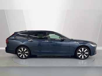 Used Volvo V90 2024 for sale - 76161201: Photo