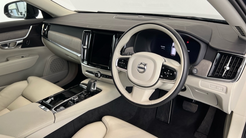 Used Volvo V90 2024 for sale - 76161201: Photo 4