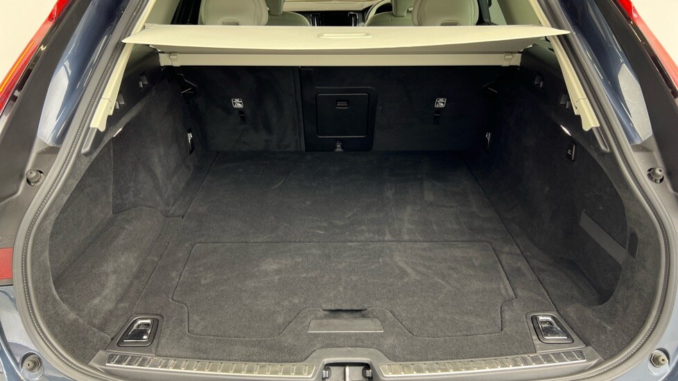 Used Volvo V90 2024 for sale - 76161201: Photo 40