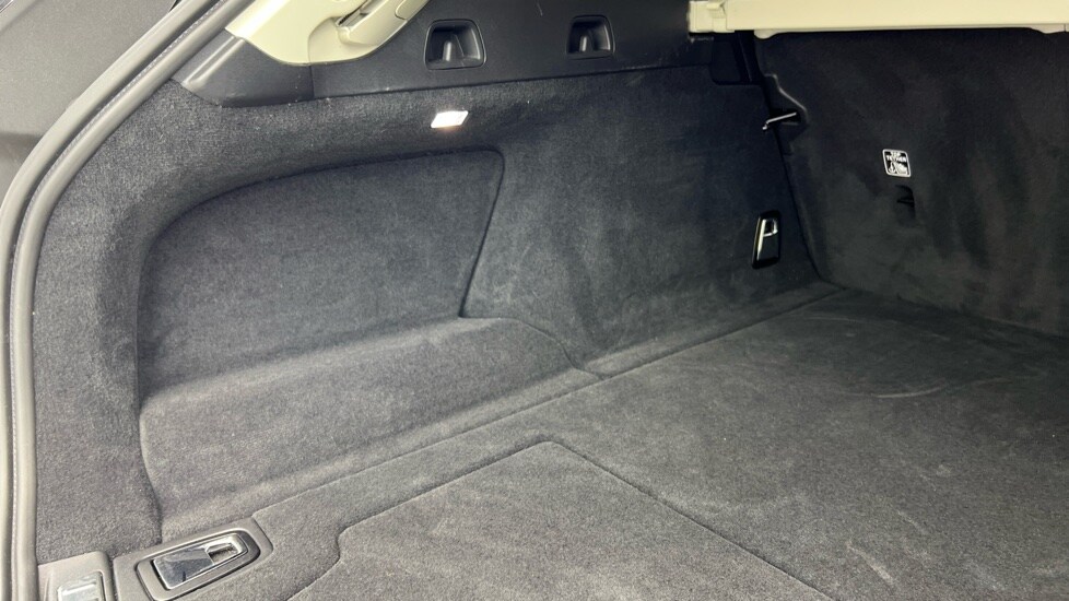 Used Volvo V90 2024 for sale - 76161201: Photo 42