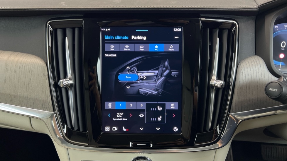 Used Volvo V90 2024 for sale - 76161201: Photo 48