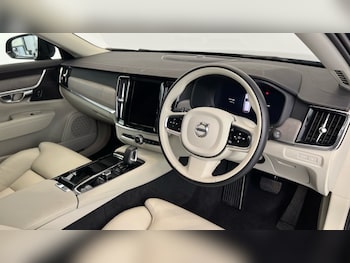 Used Volvo V90 2024 for sale - 76161201: Photo