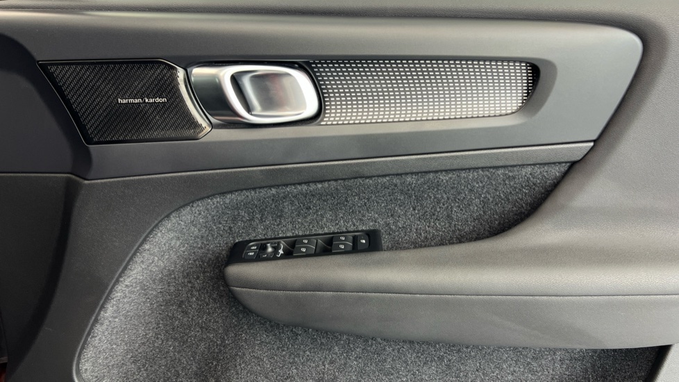 Used Volvo XC40 2022 for sale - 76092154: Photo 29